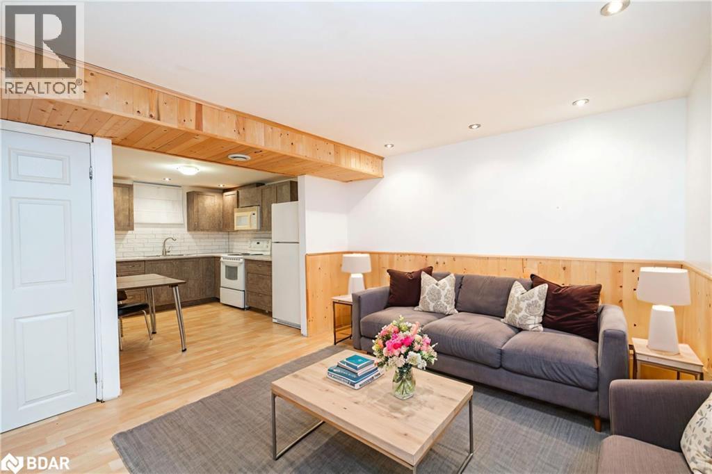 6 Walker Avenue, Orillia, Ontario  L3V 6G7 - Photo 11 - 40760860