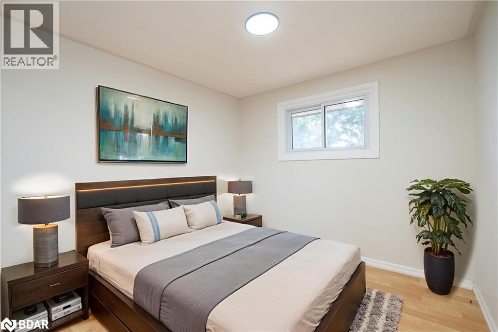 6 Walker Avenue, Orillia, Ontario  L3V 6G7 - Photo 7 - 40760860