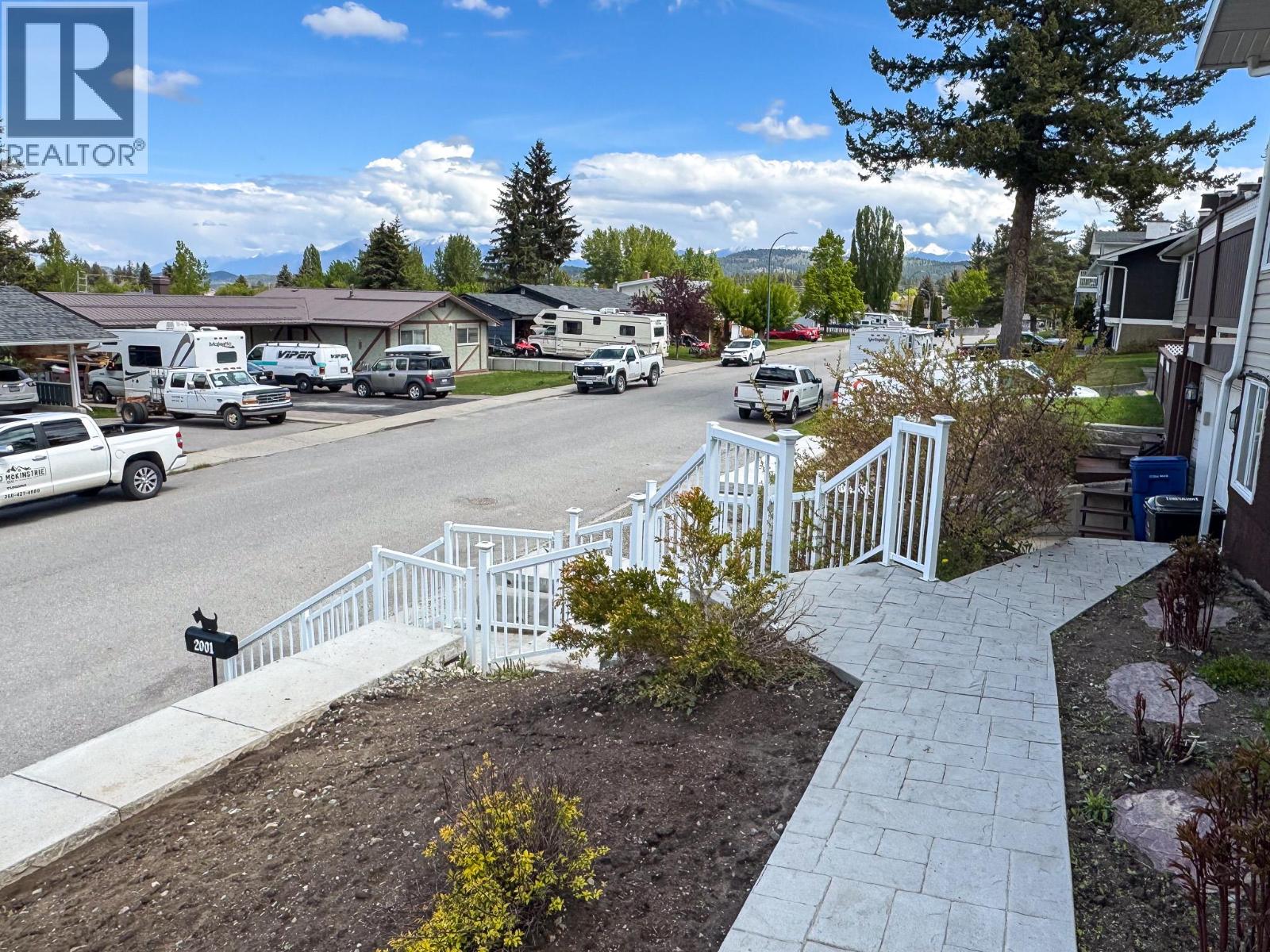 2001 7th Street S, Cranbrook, British Columbia  V1C 4L3 - Photo 3 - 10361332