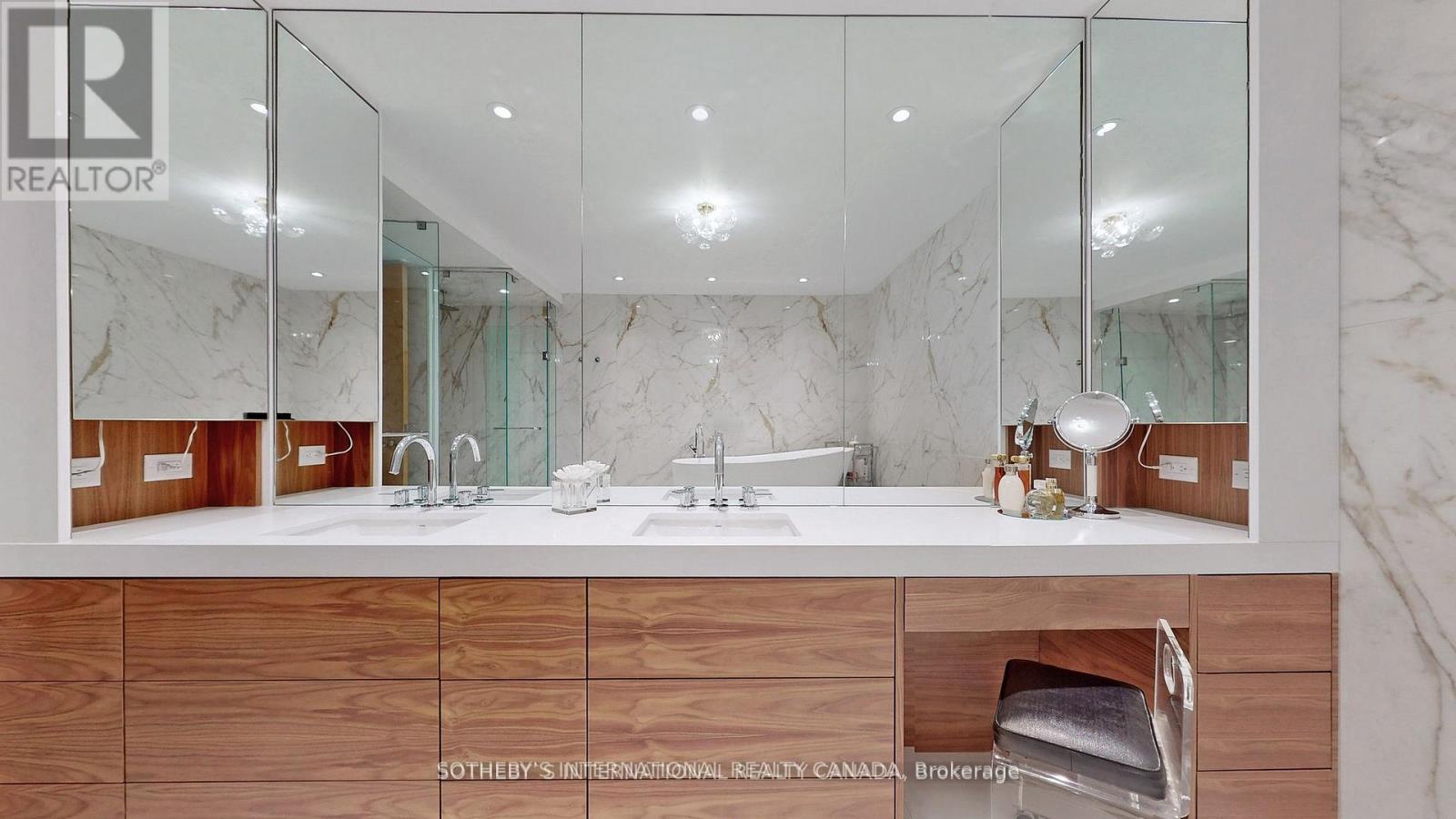 30 High Point Road, Toronto, Ontario  M3C 2R3 - Photo 14 - C12374710