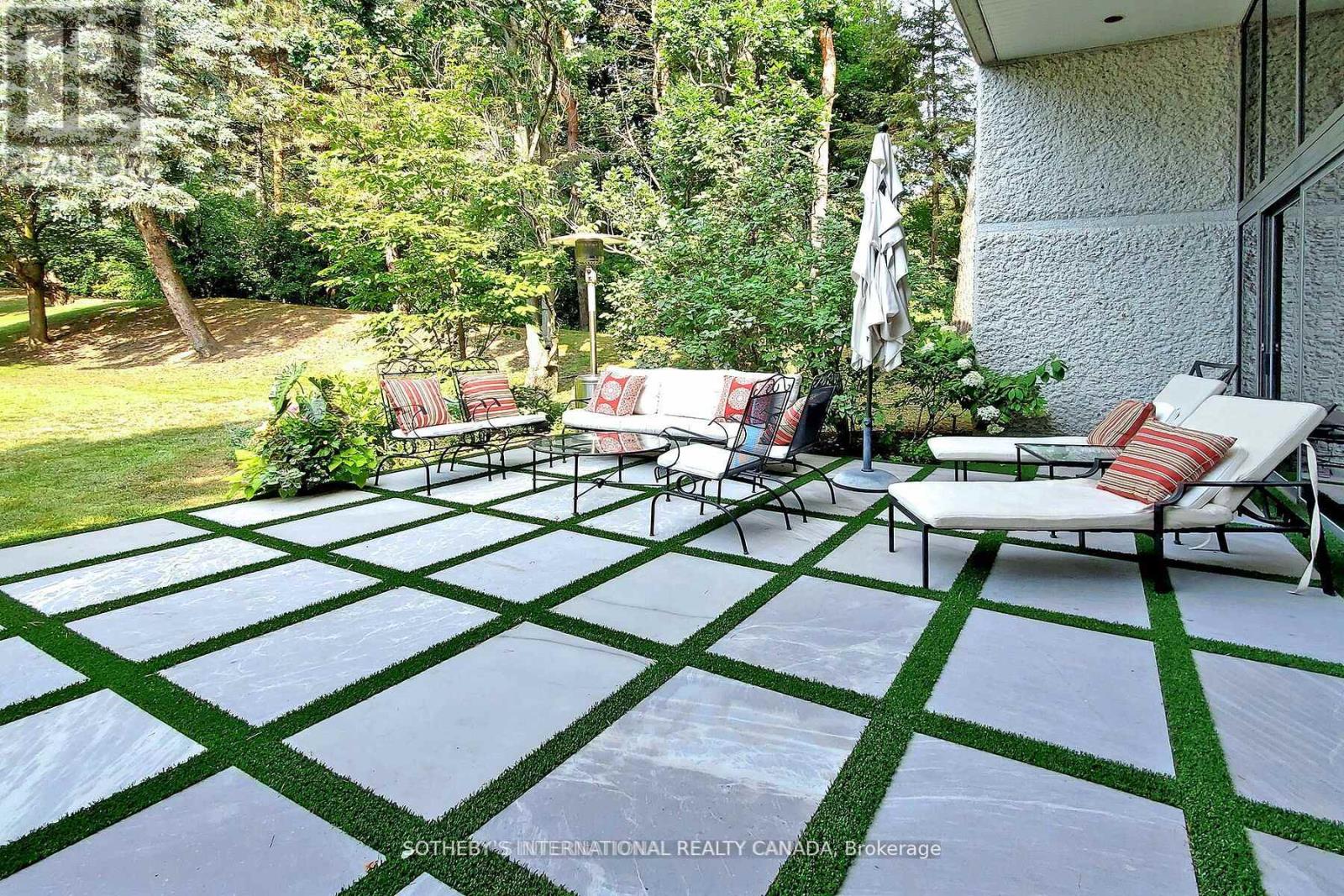 30 High Point Road, Toronto, Ontario  M3C 2R3 - Photo 23 - C12374710