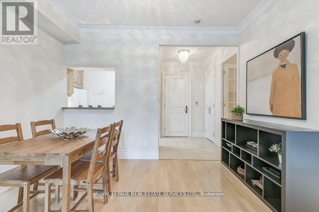 209 - 10 Old York Mills Road, Toronto, Ontario  M2P 2G9 - Photo 11 - C12374731