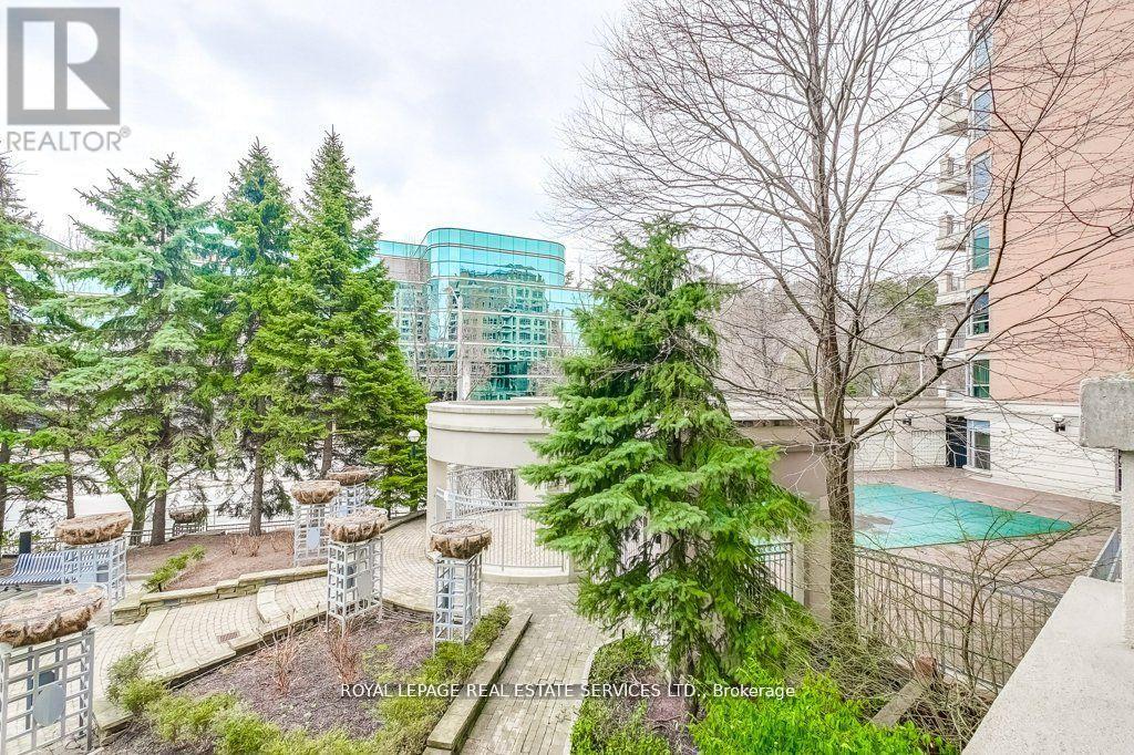 209 - 10 Old York Mills Road, Toronto, Ontario  M2P 2G9 - Photo 28 - C12374731