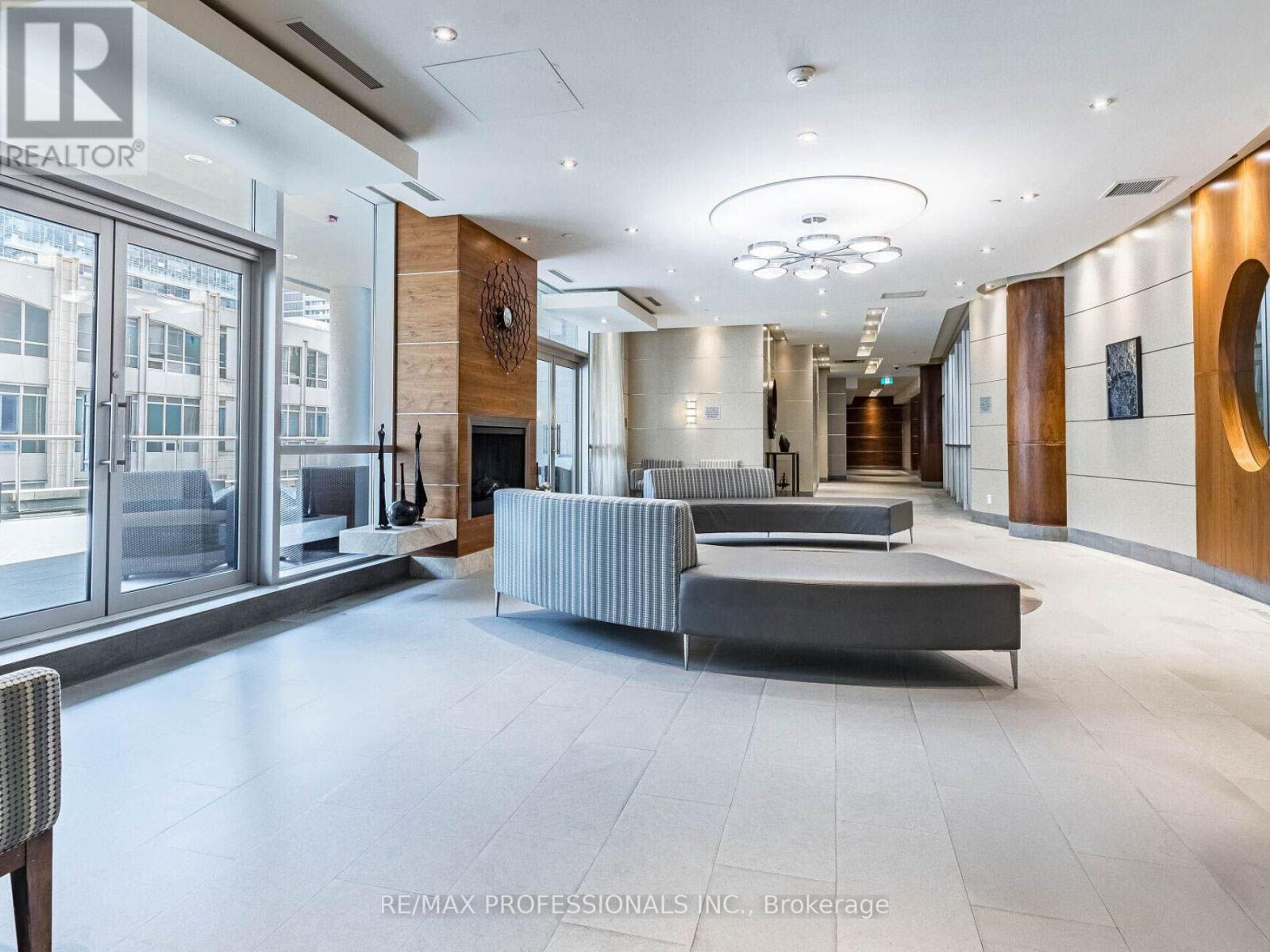 707 - 763 Bay Street, Toronto, Ontario  M5G 2R3 - Photo 13 - C12374769