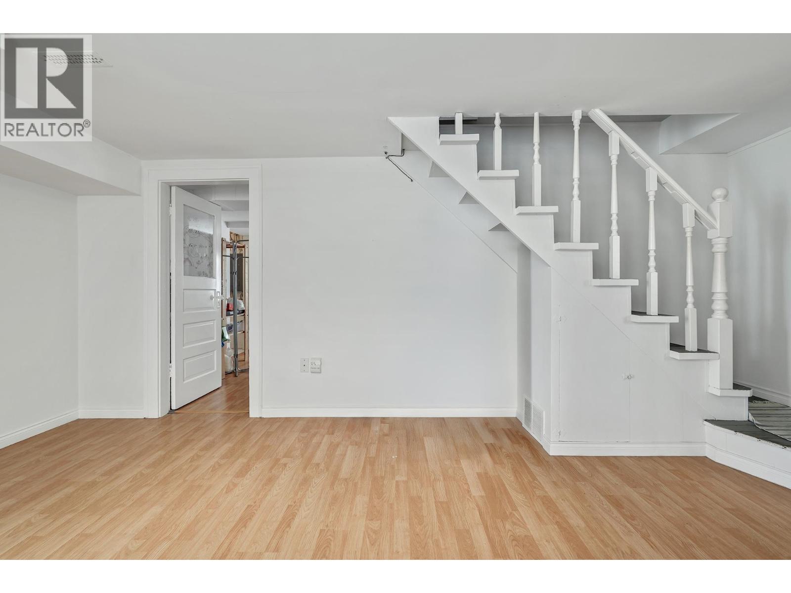 2336 E 45 Avenue, Vancouver, British Columbia  V5R 3B5 - Photo 25 - R3042055