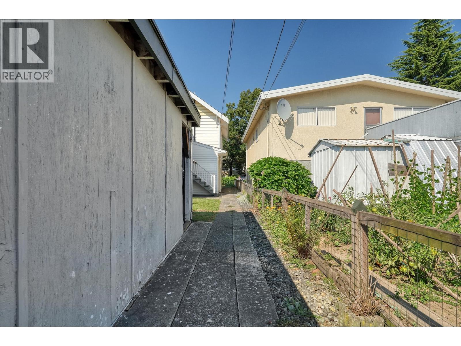 2336 E 45 Avenue, Vancouver, British Columbia  V5R 3B5 - Photo 32 - R3042055