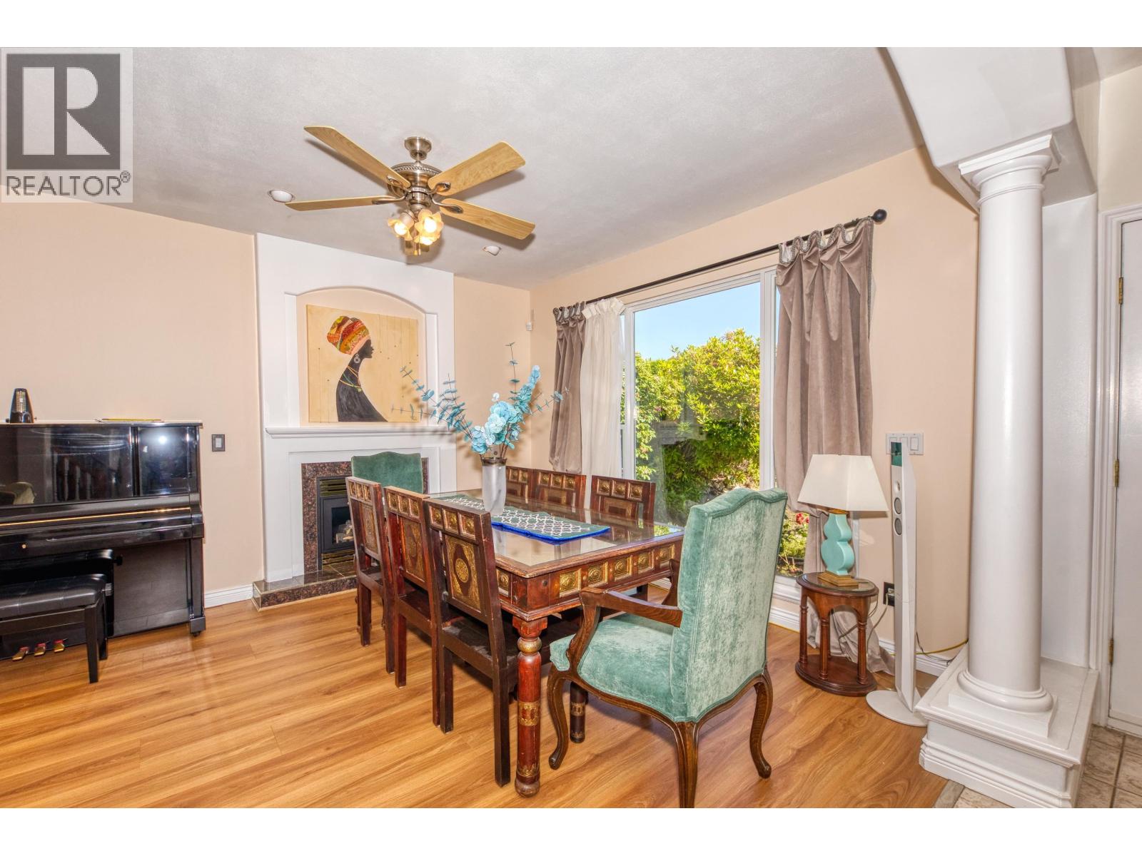 Property at 826 E 13TH STREET image 4