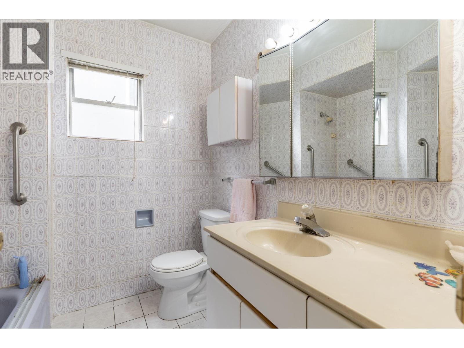 2724 Charles Street, Vancouver, British Columbia  V5K 3A7 - Photo 7 - R3042078