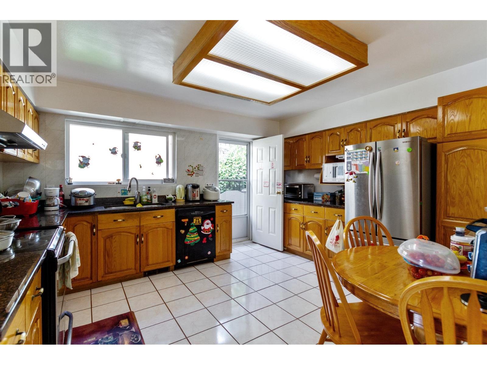 768 W 53rd Avenue, Vancouver, British Columbia  V6P 1K4 - Photo 9 - R3042085