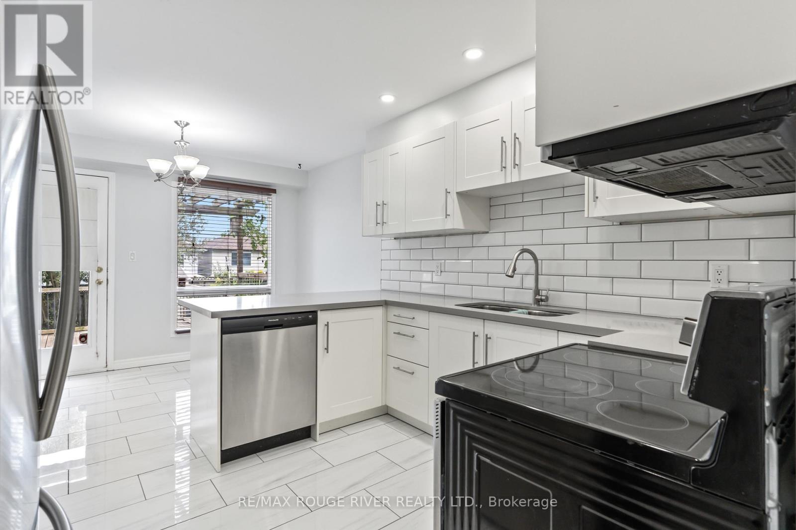 Upper - 95 B Concession Street E, Clarington, Ontario  L1C 4R8 - Photo 4 - E12374847