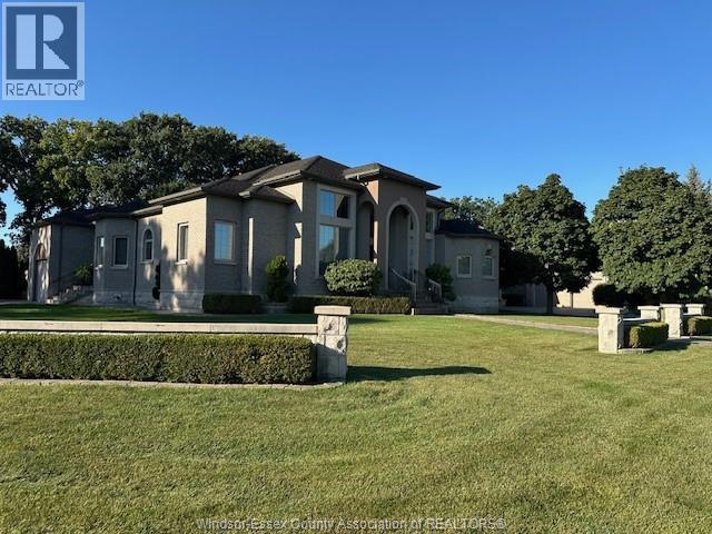 MLS# 25022112: 125 LINKS DRIVE, Amherstburg, Canada