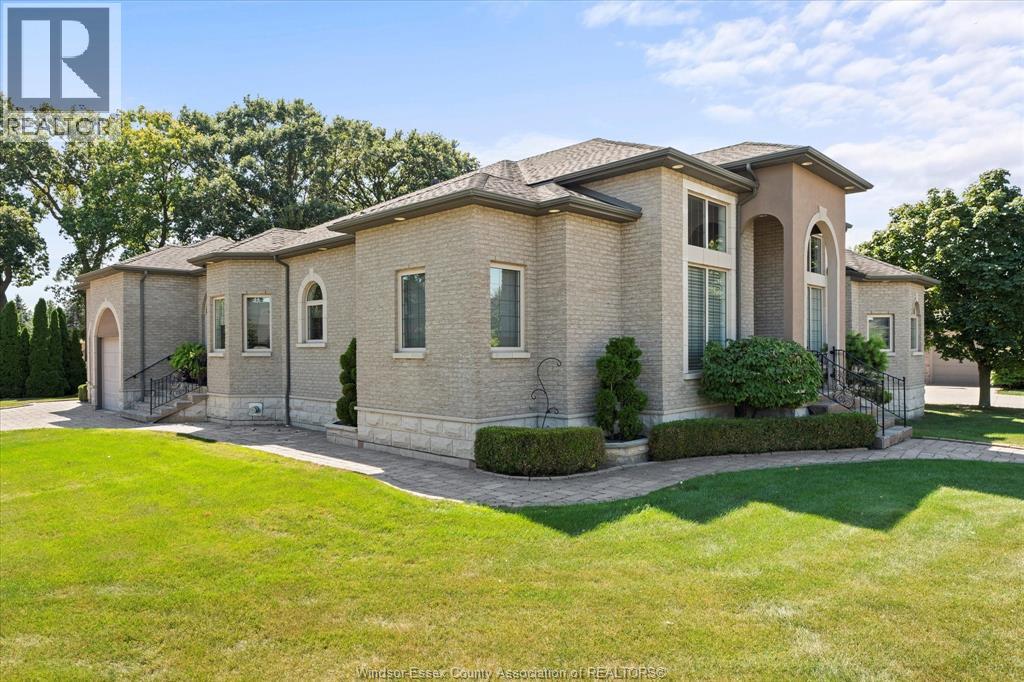 125 Links Drive, Amherstburg, Ontario  N9V 3Z3 - Photo 3 - 25022112