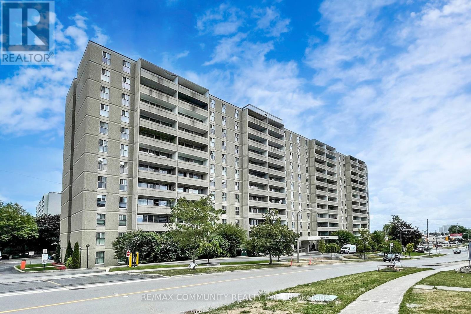 213 - 2 GLAMORGAN AVENUE, Toronto, Ontario