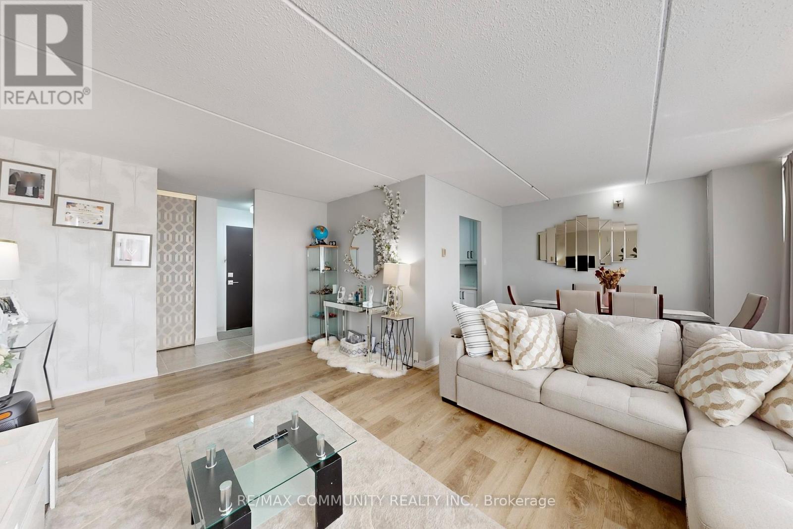 213 - 2 Glamorgan Avenue, Toronto, Ontario  M1P 2M8 - Photo 12 - E12374793