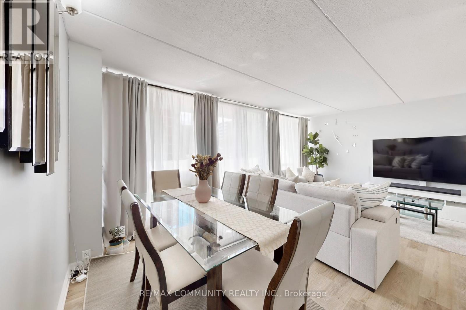 213 - 2 Glamorgan Avenue, Toronto, Ontario  M1P 2M8 - Photo 14 - E12374793