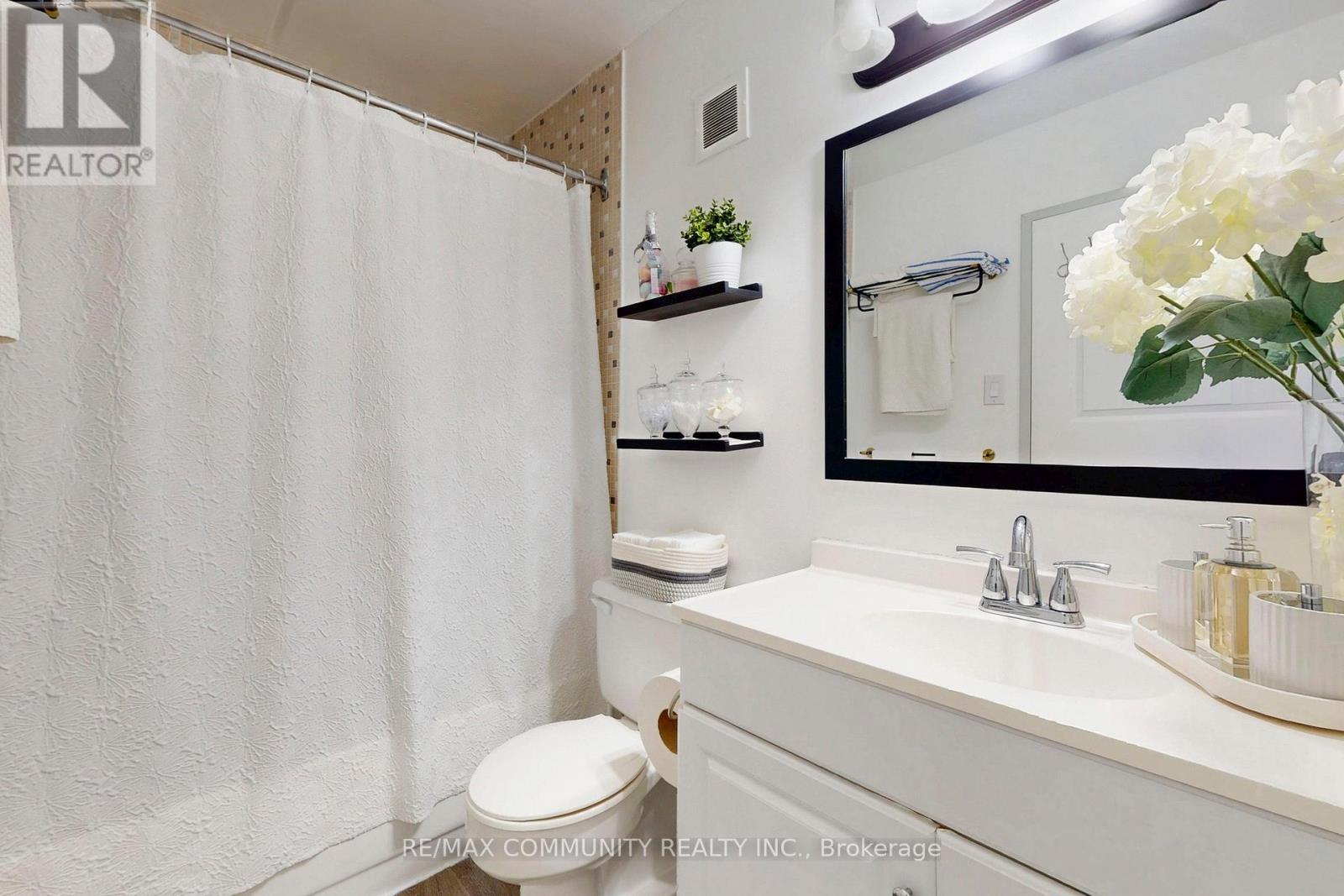 213 - 2 Glamorgan Avenue, Toronto, Ontario  M1P 2M8 - Photo 27 - E12374793
