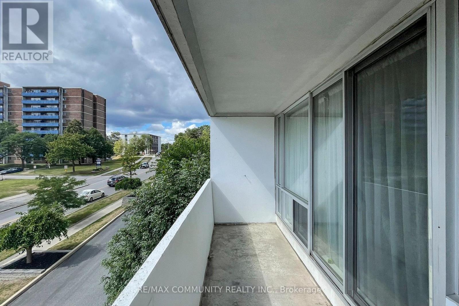 213 - 2 Glamorgan Avenue, Toronto, Ontario  M1P 2M8 - Photo 33 - E12374793