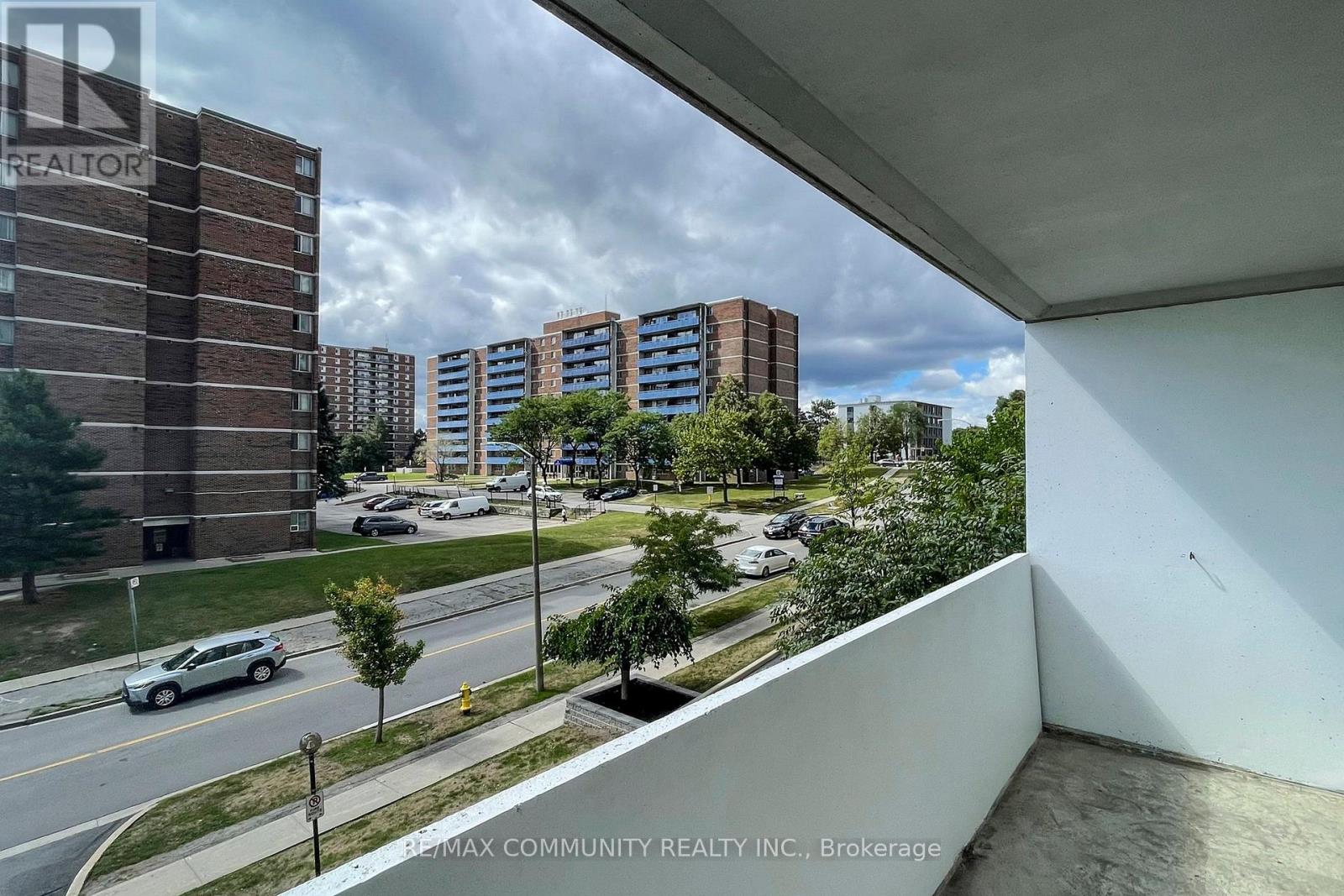 213 - 2 Glamorgan Avenue, Toronto, Ontario  M1P 2M8 - Photo 34 - E12374793