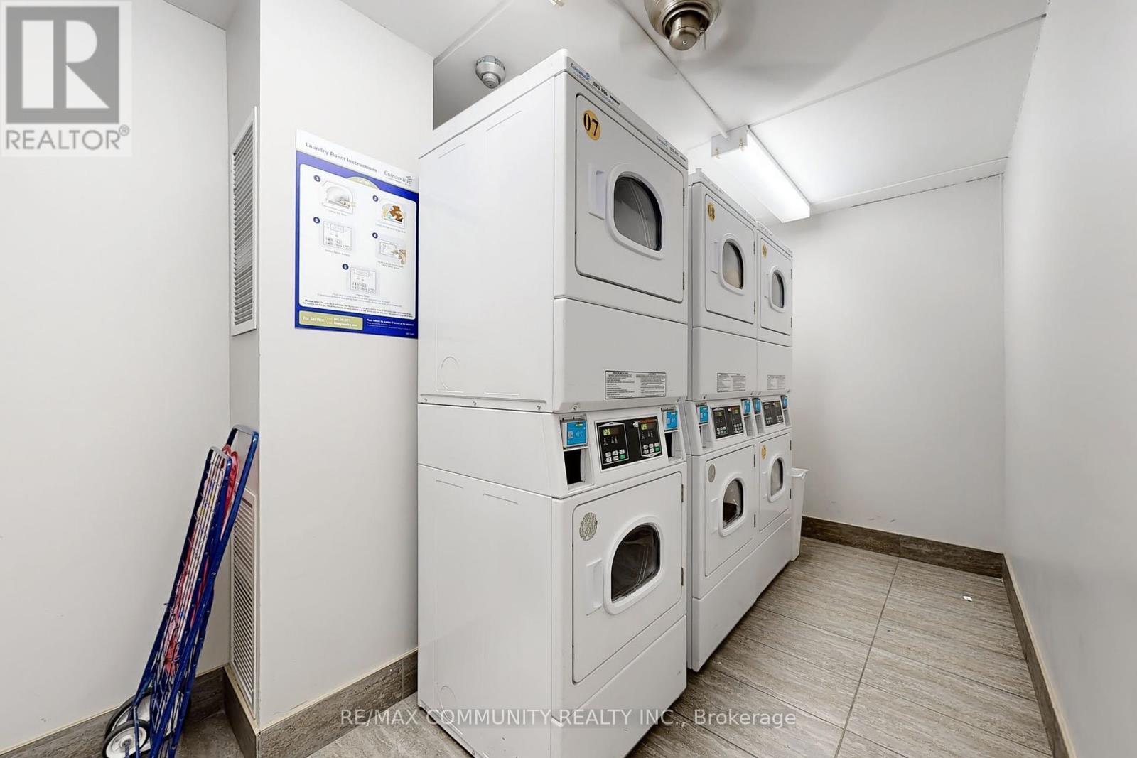 213 - 2 Glamorgan Avenue, Toronto, Ontario  M1P 2M8 - Photo 42 - E12374793