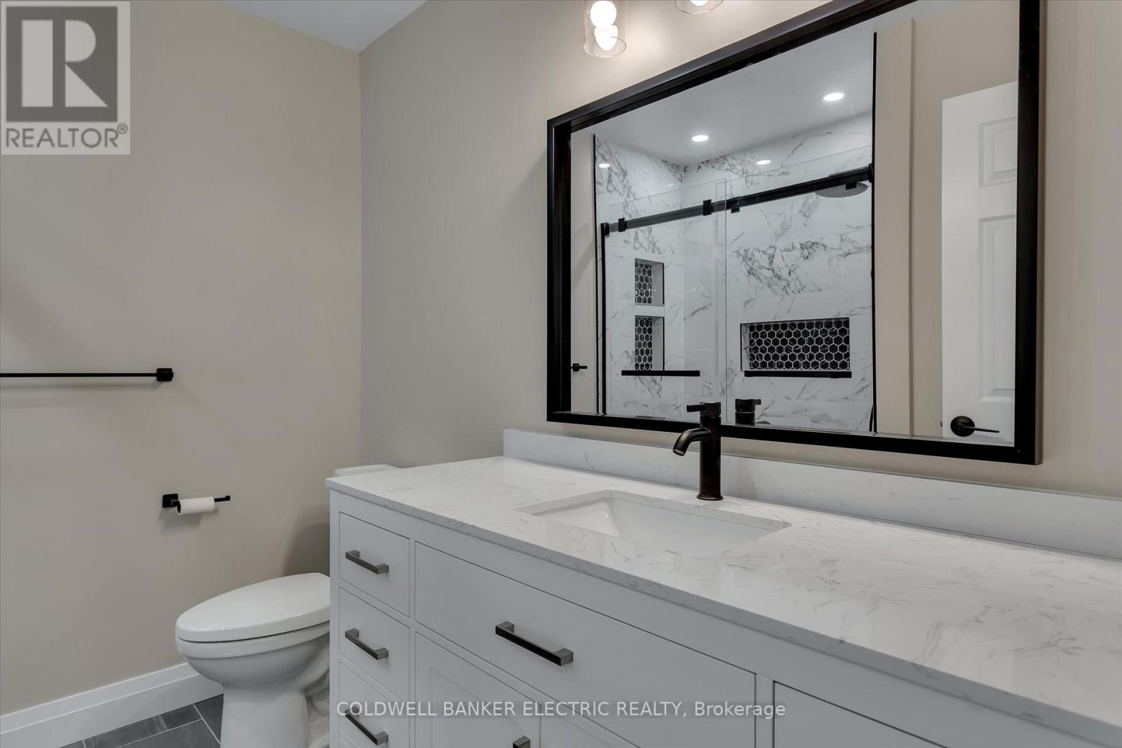 2225 Lorraine Drive, Peterborough, Ontario  K9L 1Y6 - Photo 21 - X12374870