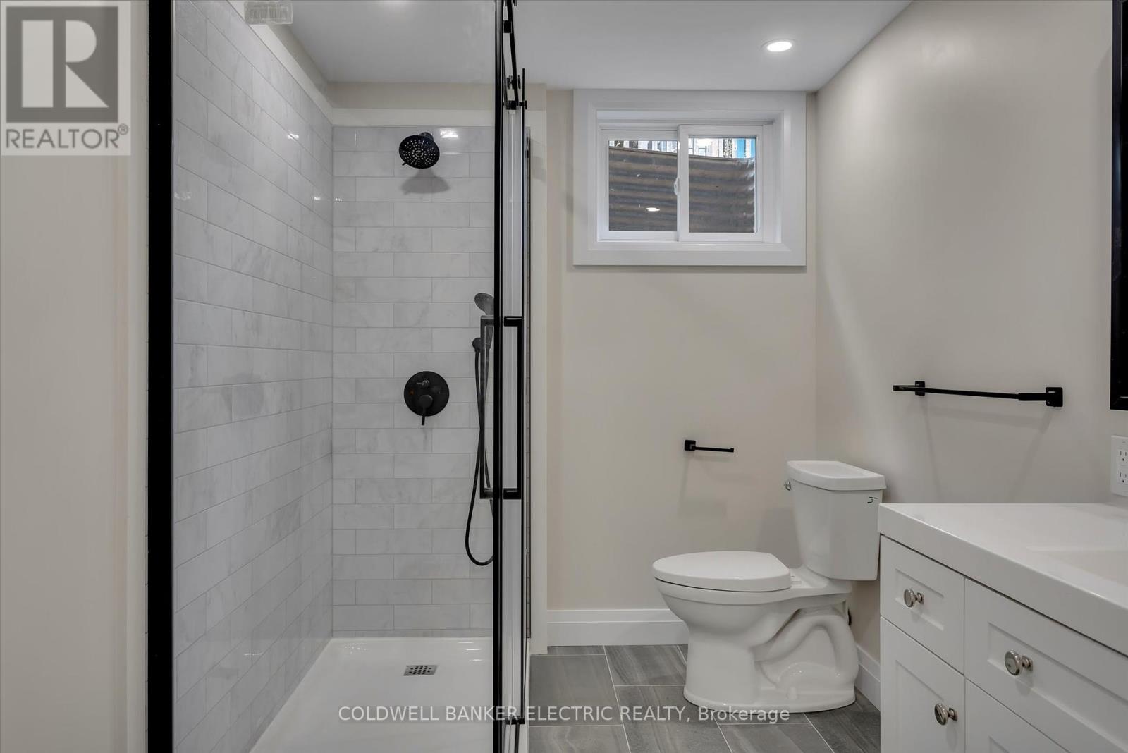 2225 Lorraine Drive, Peterborough, Ontario  K9L 1Y6 - Photo 29 - X12374870