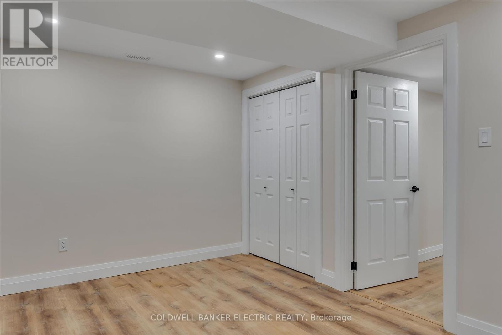 2225 Lorraine Drive, Peterborough, Ontario  K9L 1Y6 - Photo 31 - X12374870