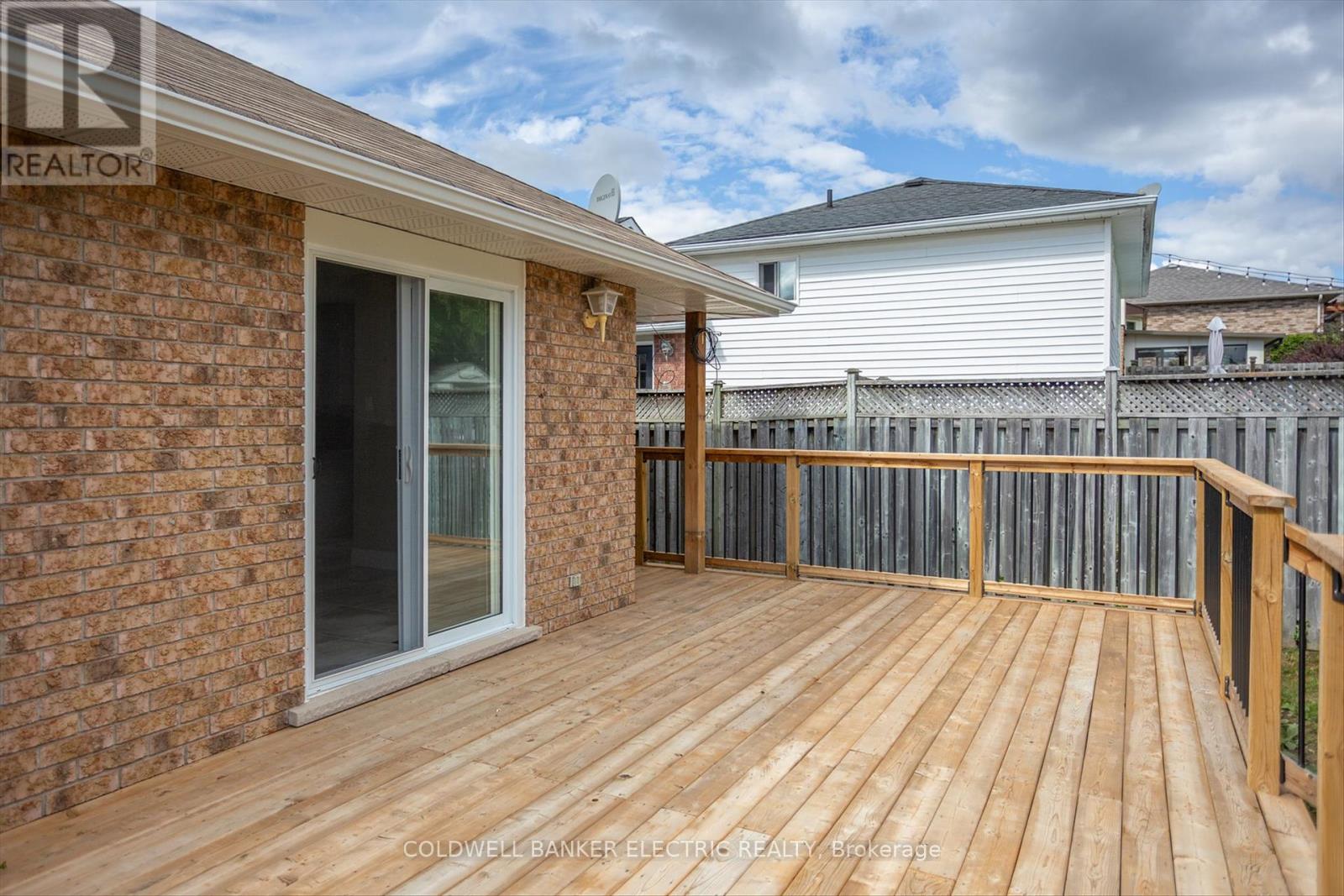 2225 Lorraine Drive, Peterborough, Ontario  K9L 1Y6 - Photo 36 - X12374870