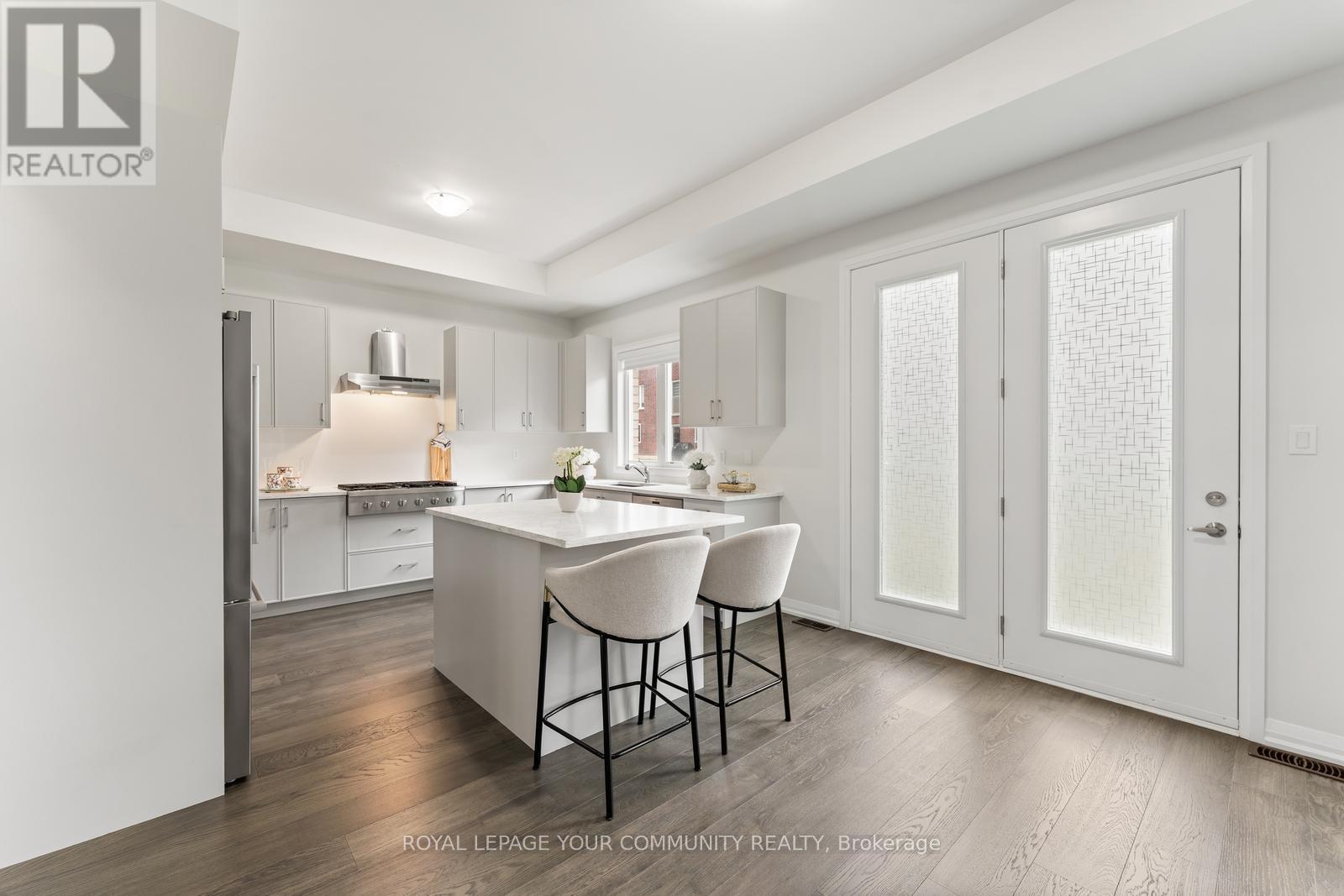 1583 Stovell Crescent, Innisfil, Ontario  L0L 1W0 - Photo 15 - N12374672