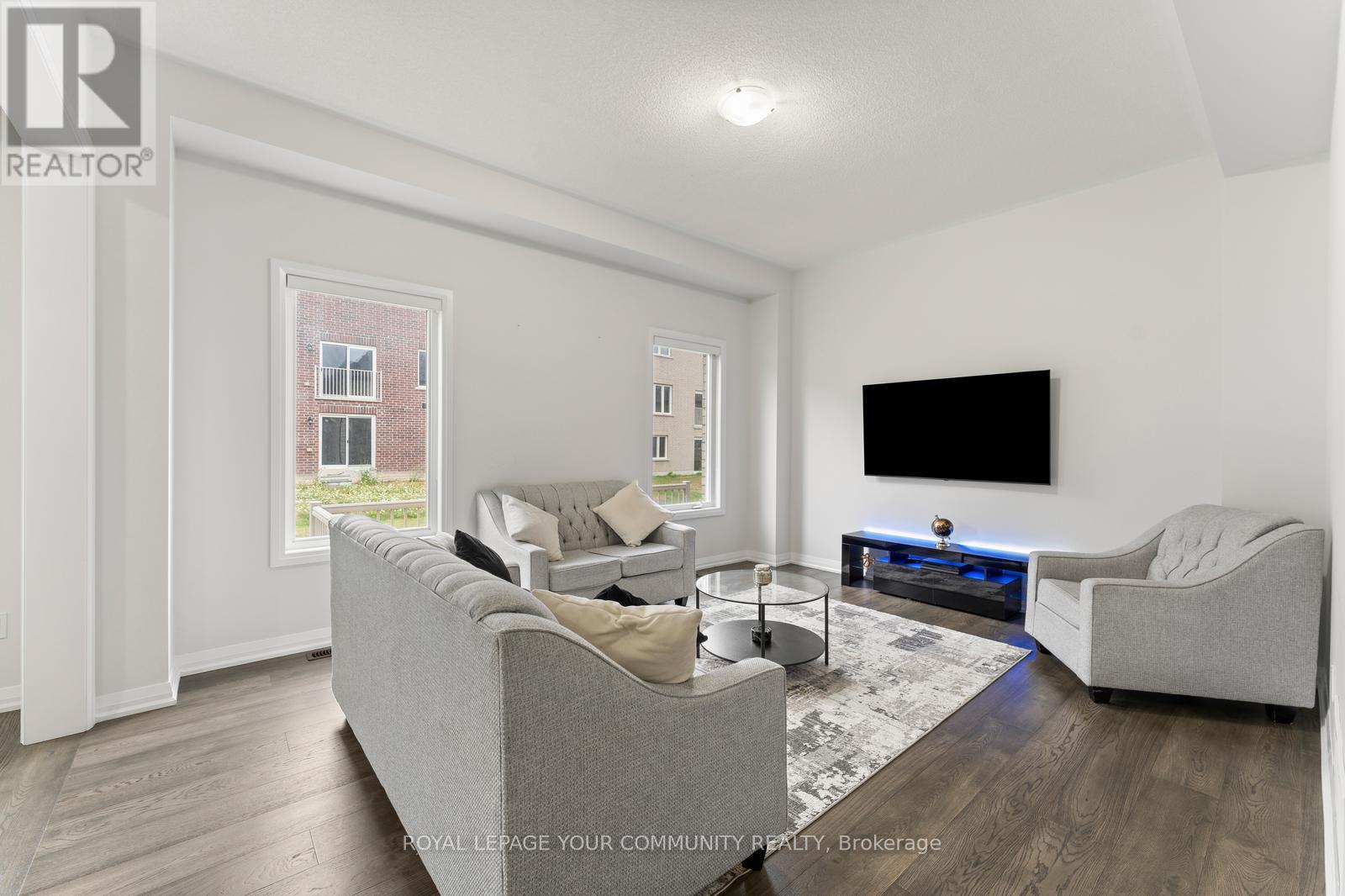 1583 Stovell Crescent, Innisfil, Ontario  L0L 1W0 - Photo 21 - N12374672