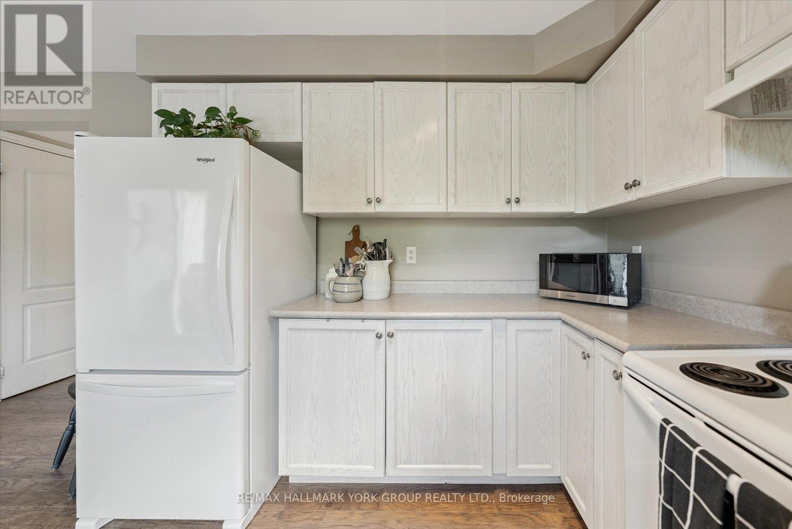 340 King Street E, East Gwillimbury, Ontario  L0G 1M0 - Photo 16 - N12374680