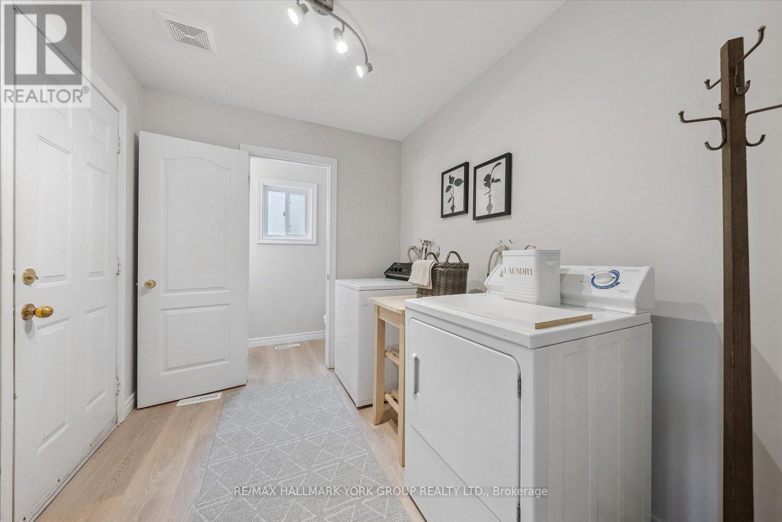 340 King Street E, East Gwillimbury, Ontario  L0G 1M0 - Photo 21 - N12374680