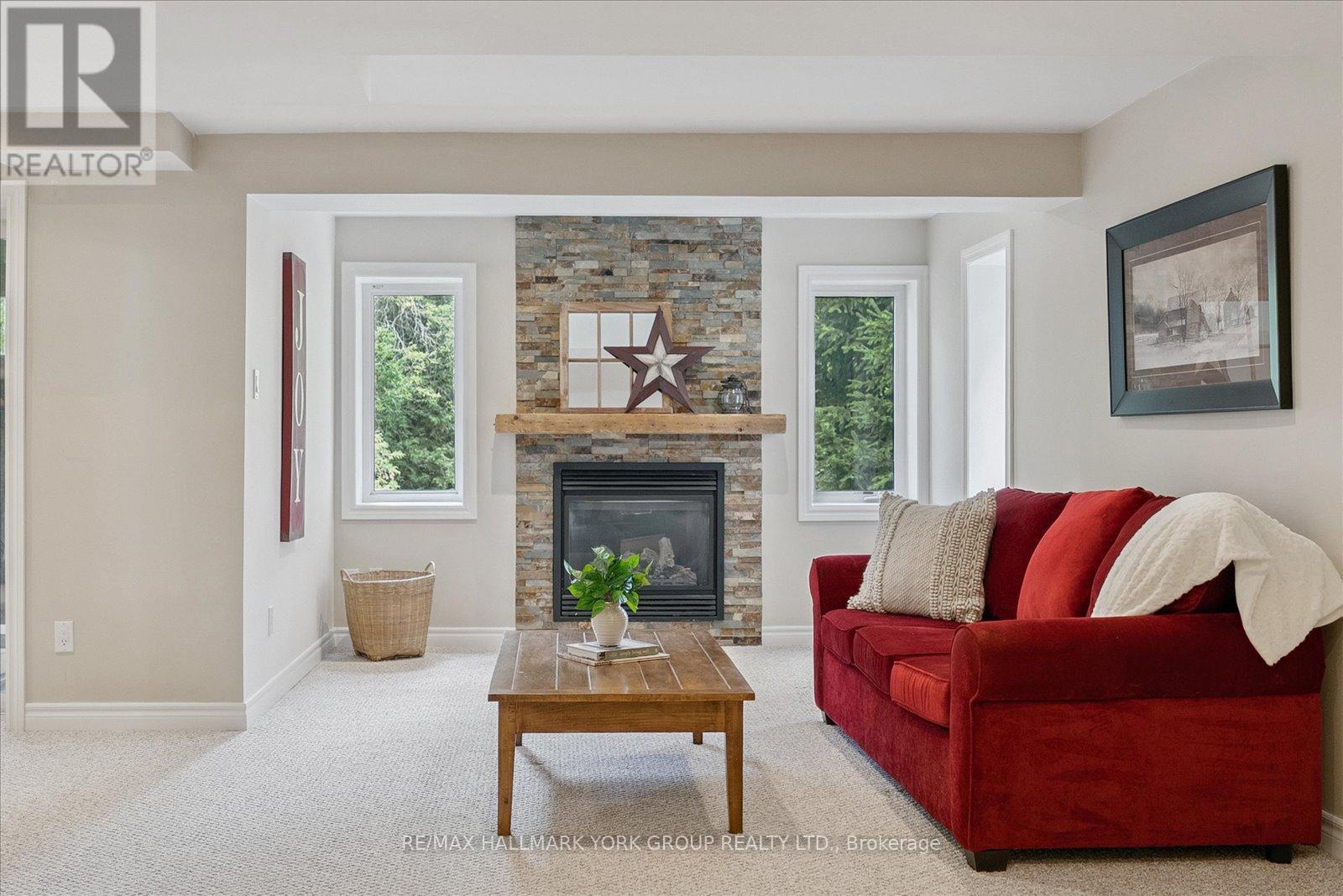 340 King Street E, East Gwillimbury, Ontario  L0G 1M0 - Photo 33 - N12374680