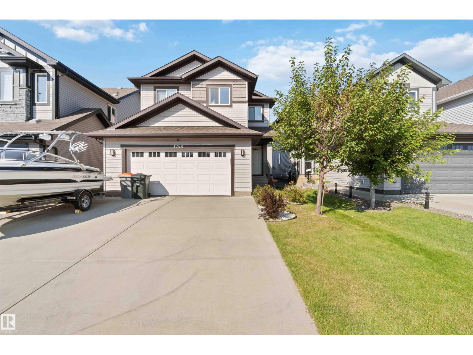 1748 WESTERRA LO, Stony Plain, Alberta