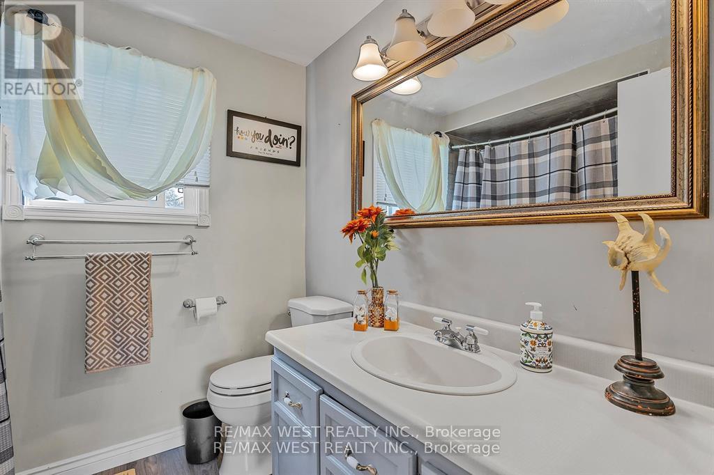 230 Browning Trail, Barrie, Ontario  L4N 5J7 - Photo 19 - S12374766