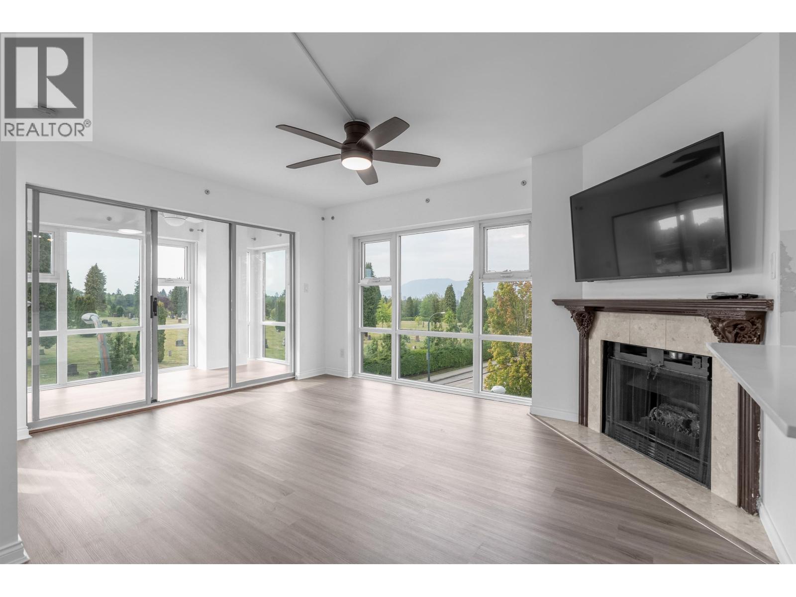 Ph6 4868 Fraser Street, Vancouver, British Columbia  V5V 4H5 - Photo 2 - R3042039