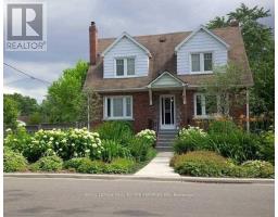 MAIN FL - 1 ASH CRESCENT, Toronto, Ontario