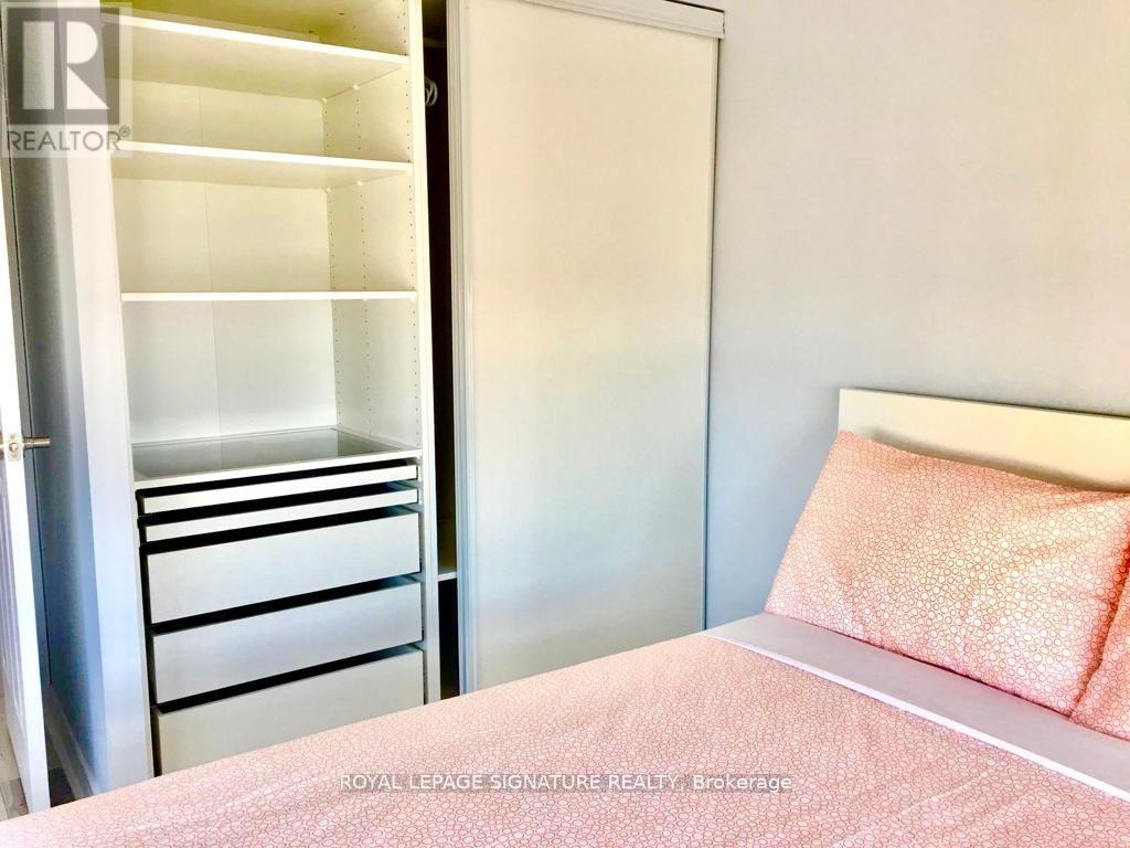 3306 - 310 Burnhamthorpe Road W, Mississauga, Ontario  L5B 4P9 - Photo 7 - W12374724