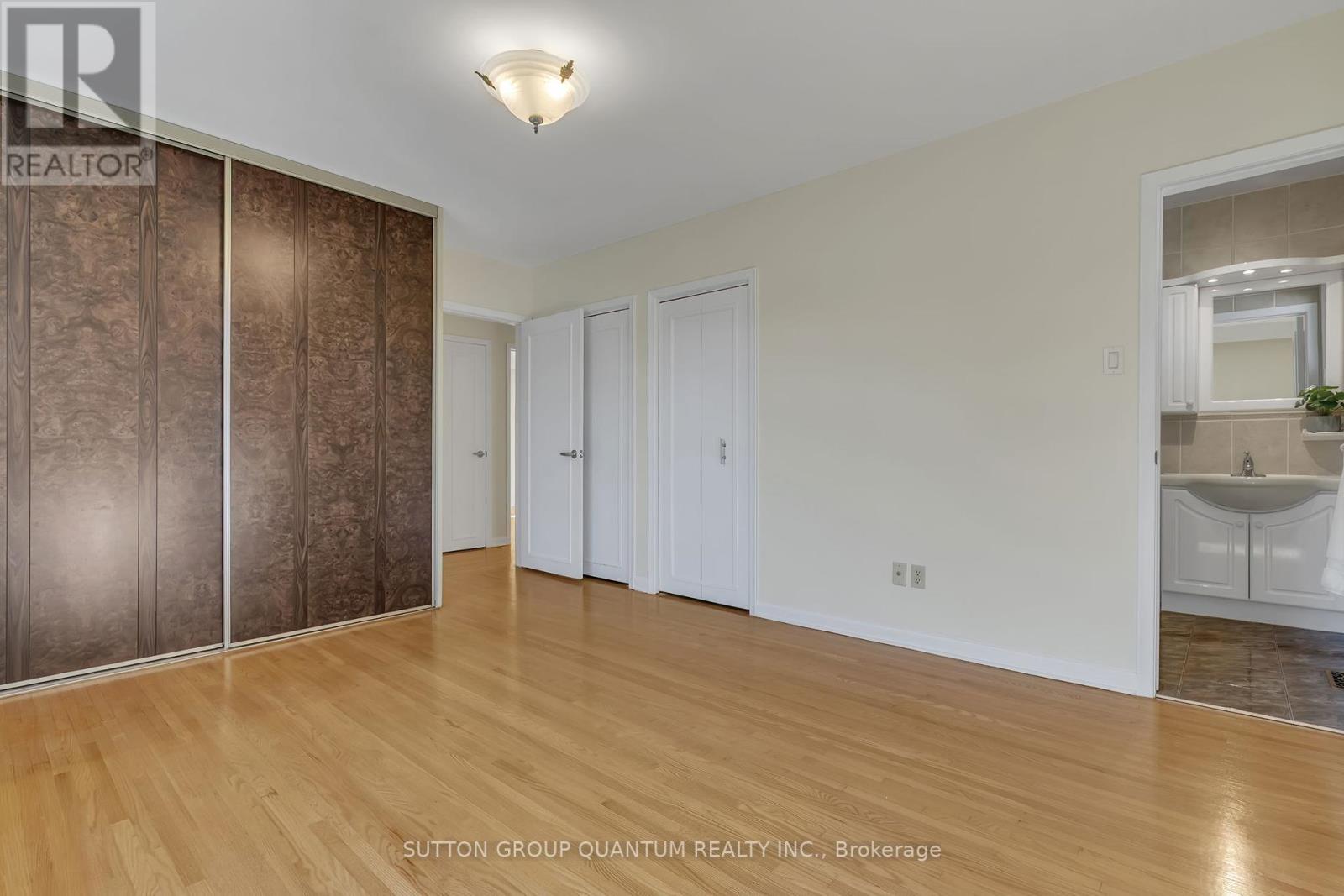 951 Streamway Crescent, Mississauga, Ontario  L4Y 2P3 - Photo 25 - W12374796
