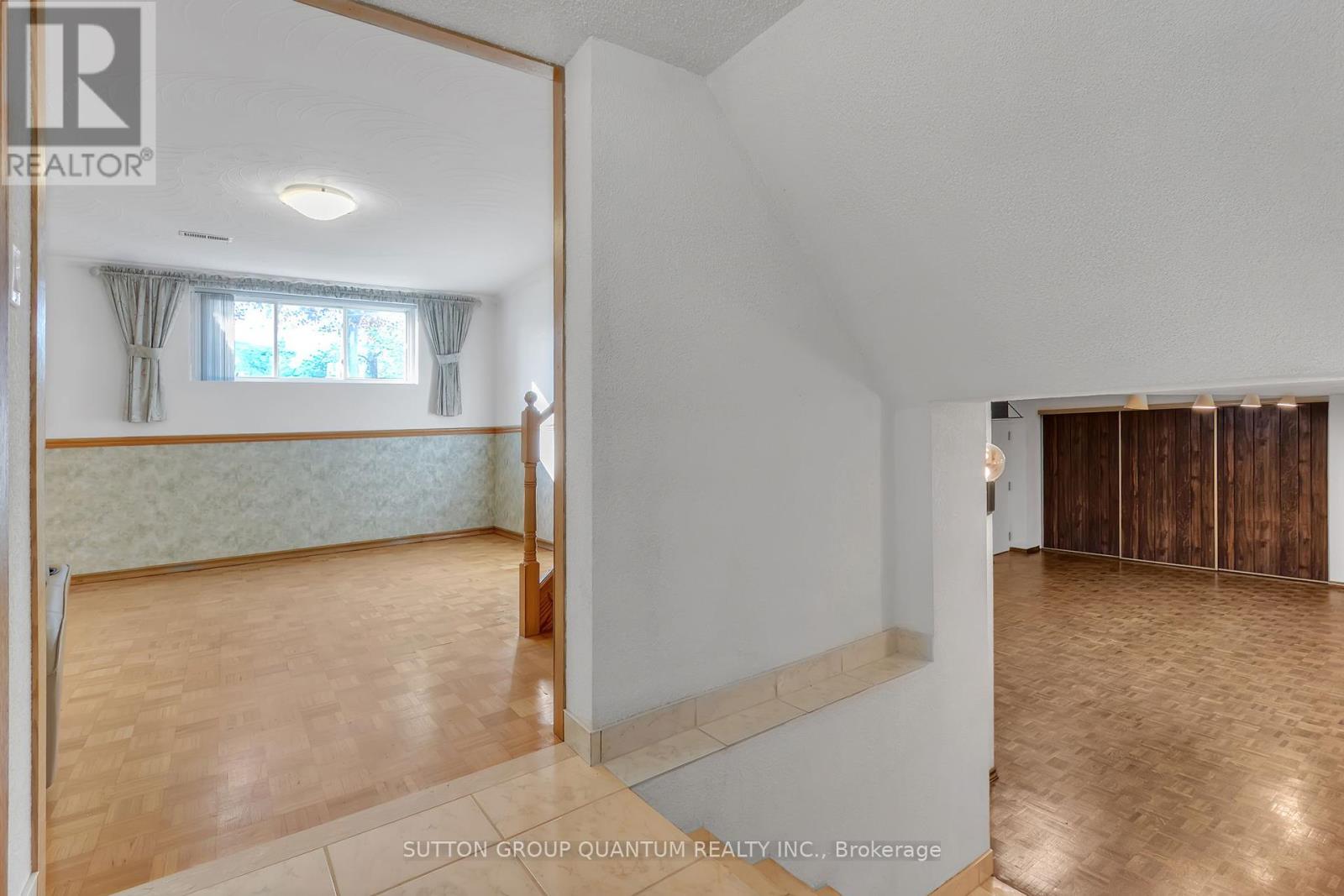 951 Streamway Crescent, Mississauga, Ontario  L4Y 2P3 - Photo 35 - W12374796