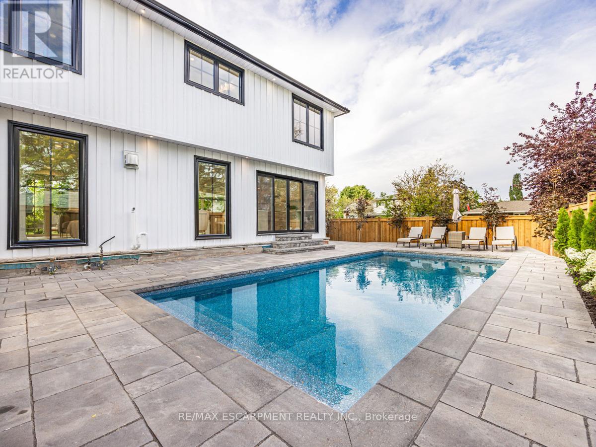 2212 Urwin Crescent, Oakville, Ontario  L6L 2T2 - Photo 40 - W12374820
