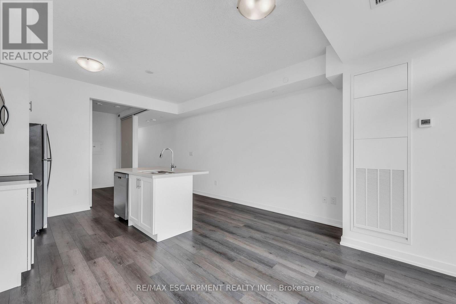 220 - 470 Dundas Street E, Hamilton, Ontario  L0R 2H4 - Photo 14 - X12374653