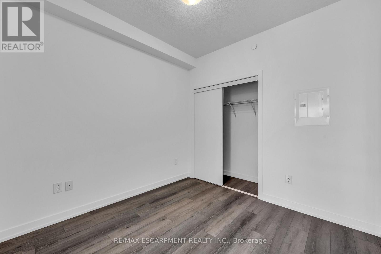 220 - 470 Dundas Street E, Hamilton, Ontario  L0R 2H4 - Photo 9 - X12374653