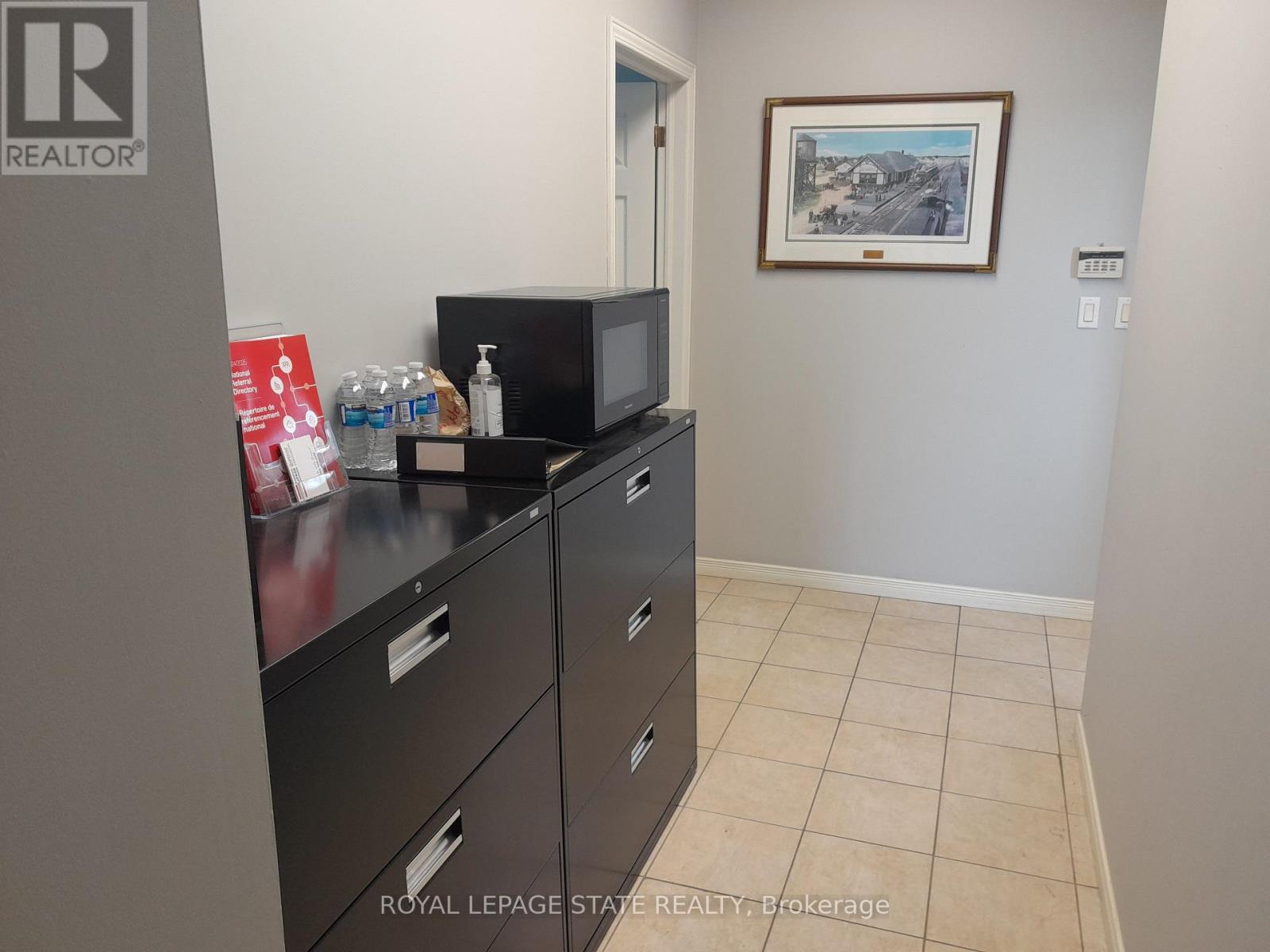 1 - 245 Argyle Street S, Haldimand, Ontario  N3W 1K7 - Photo 10 - X12374692