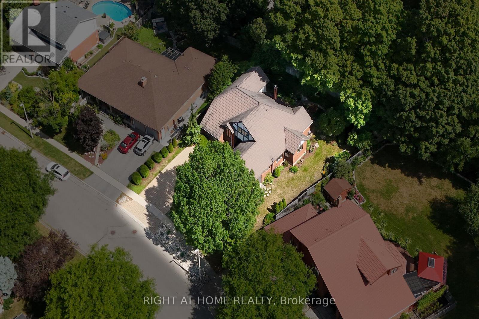Property at 33 WALNUT DRIVE image 2