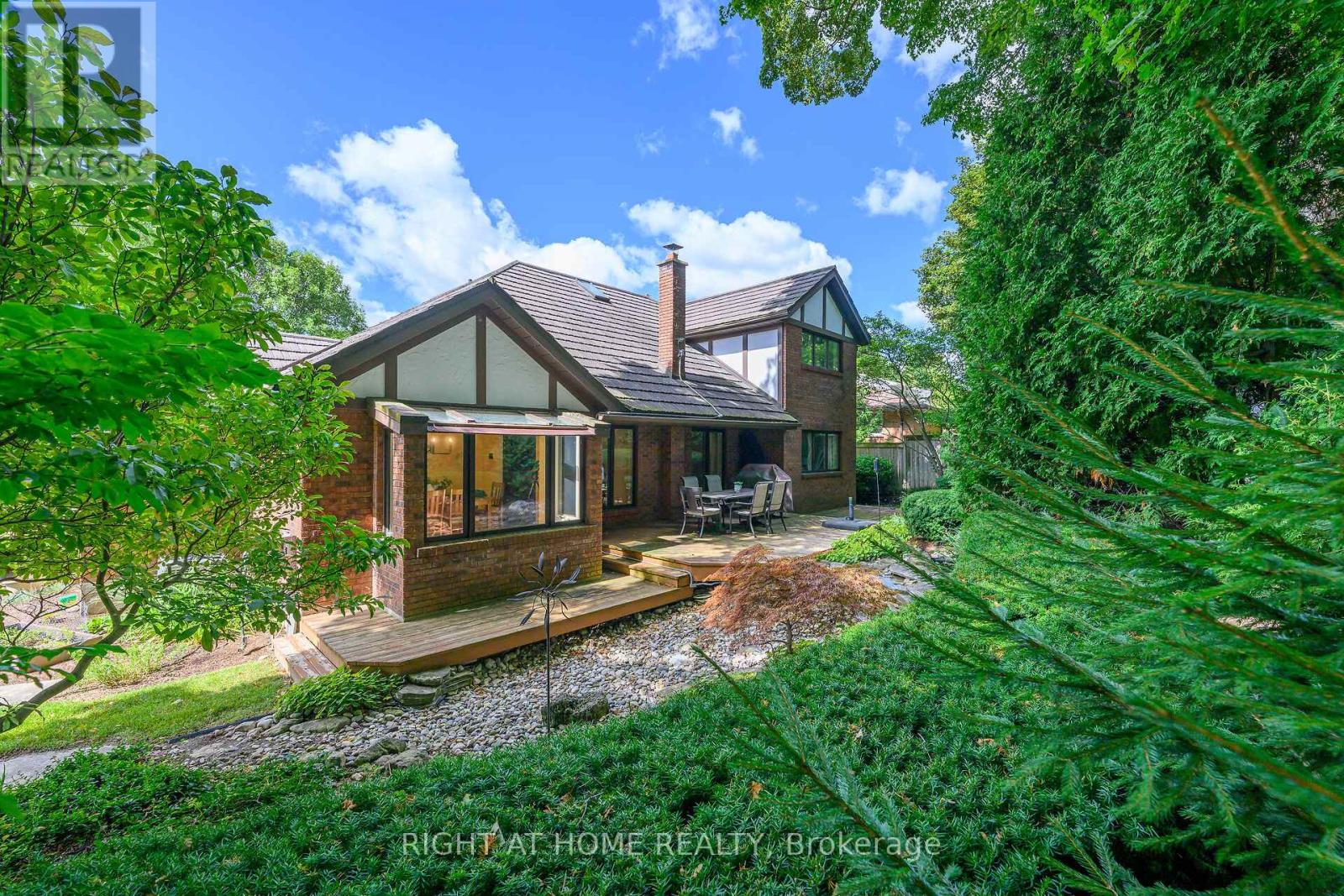 Property at 33 WALNUT DRIVE image 3