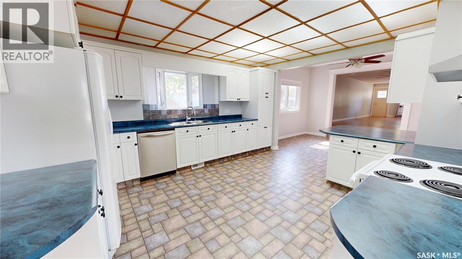 1109 Main Street, Moosomin, Saskatchewan  S0G 3N0 - Photo 16 - SK017188
