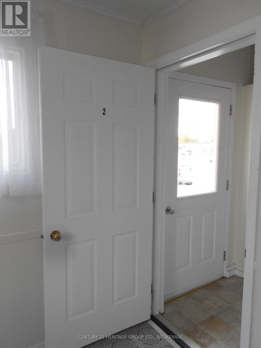 29 King Street, North Dundas, Ontario  K0C 1H0 - Photo 3 - X12374988