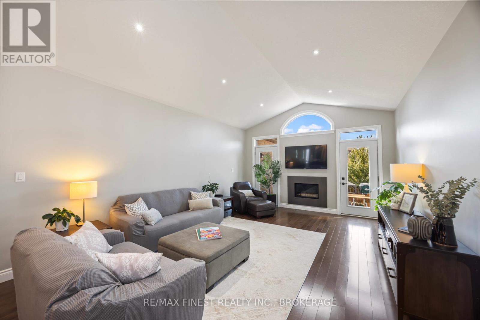 1231 Lisbon Place, Kingston, Ontario  K7P 0G5 - Photo 7 - X12374994