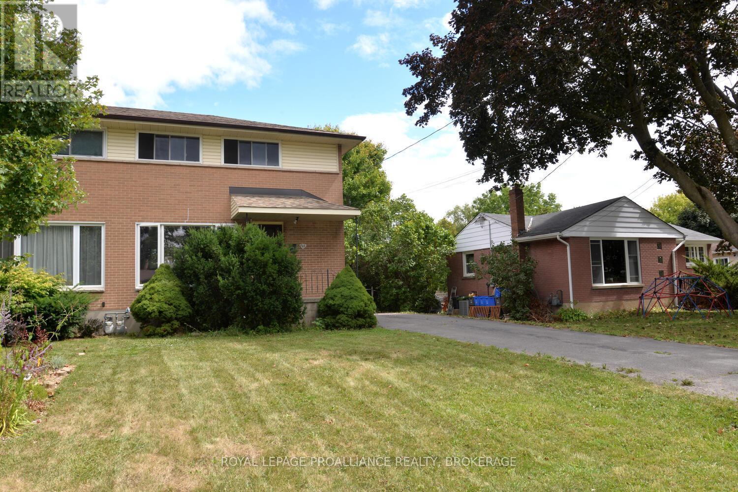 Property at 322 MEADOWCREST ROAD image 2