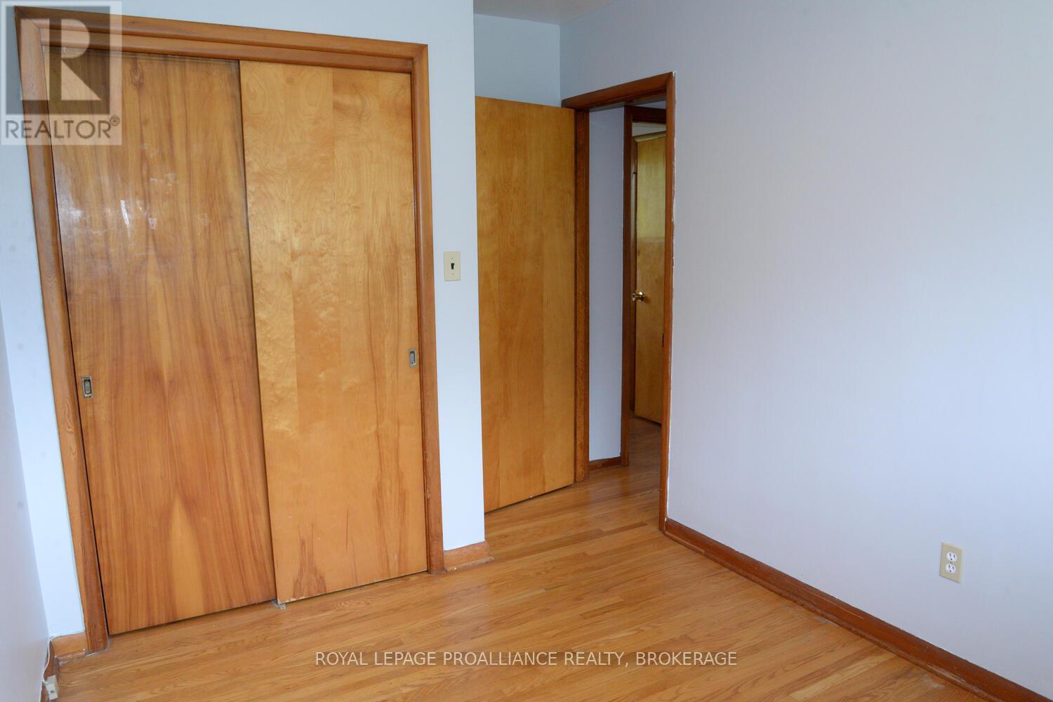 322 Meadowcrest Road, Kingston, Ontario  K7M 3S3 - Photo 20 - X12375072